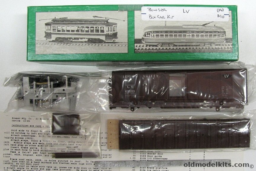 Bowser HO 40' Metal Box Car Lehigh Valley Craftsman Kit - With Trucks, 1-004107 plastic model kit